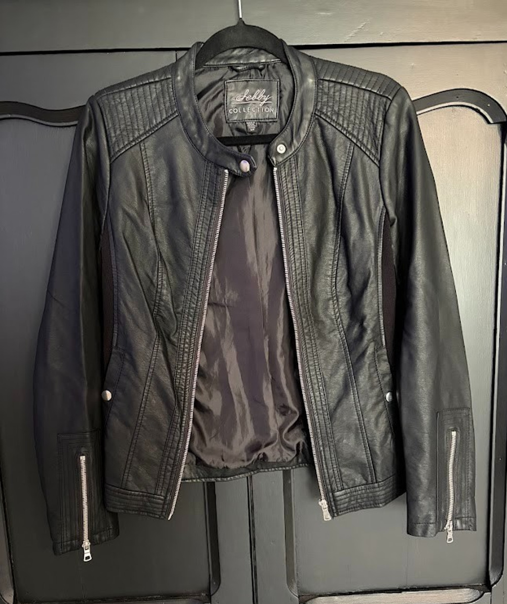 Sebby Collection Woman's Black Faux Leather Jacket With Fabric Sides Size Small